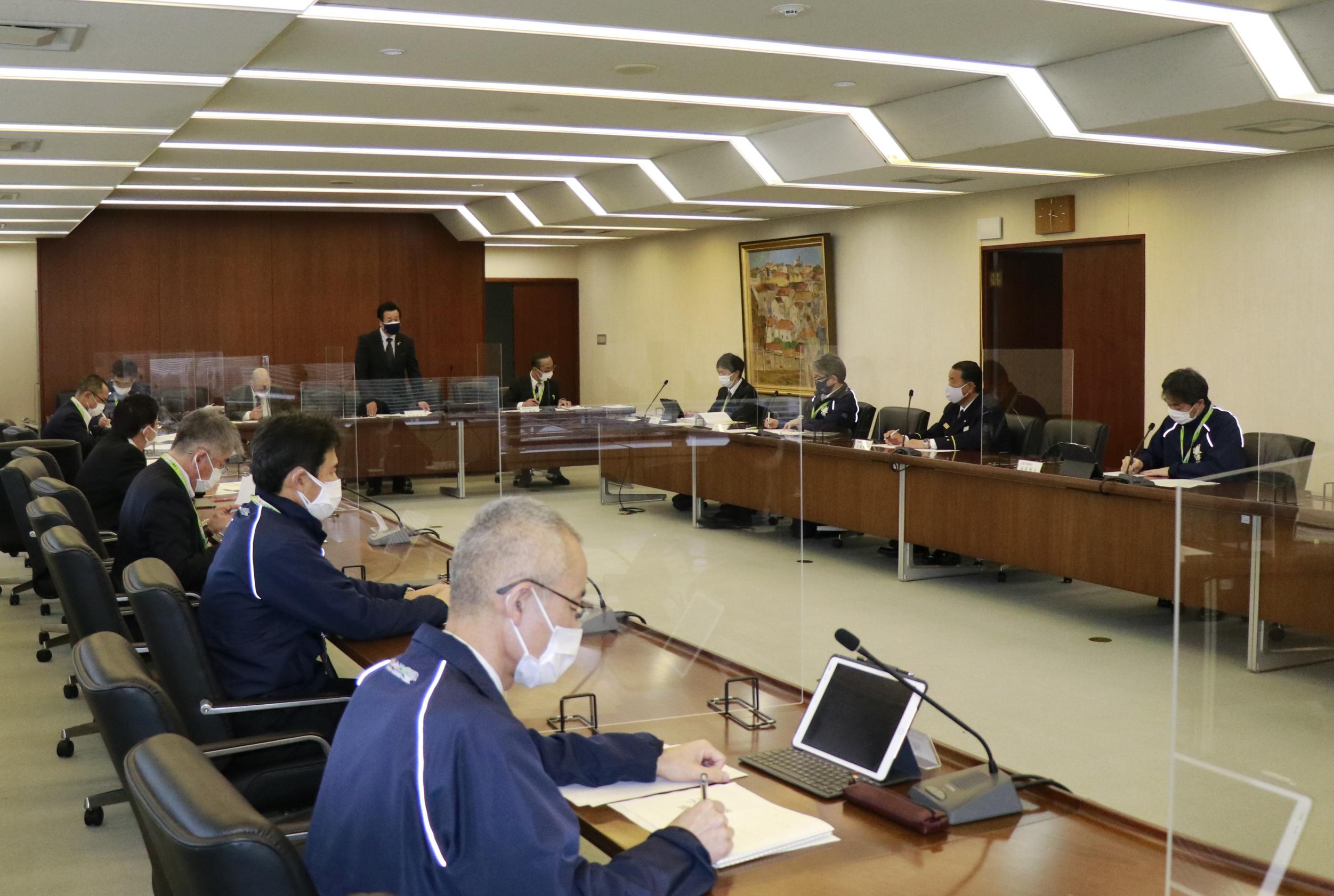 新型コロナウイルス対策本部会議 新型コロナウイルス対策本部会議