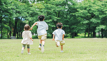 子育てがしやすいまち-子どもたち